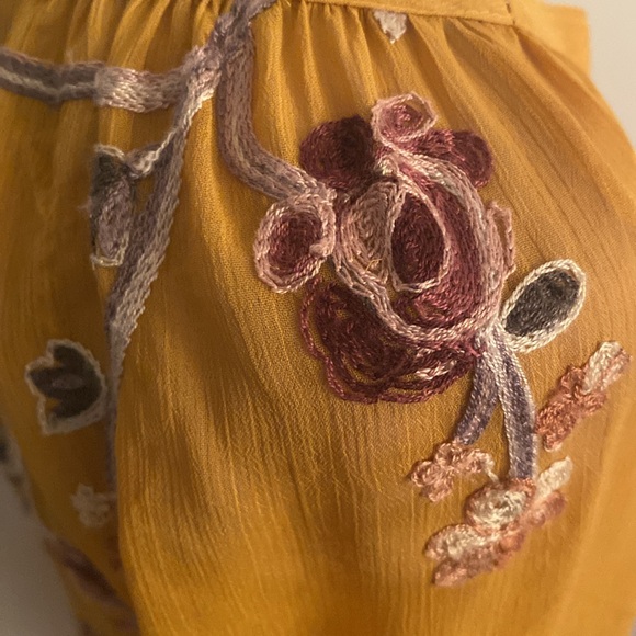 Flower dress. Semi sheer size small adorable! - Picture 5 of 9